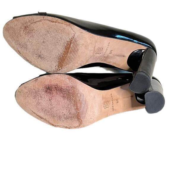 ANN TAYLOR Black Patent Leather Peep Toe Gold Buckle‎ Detail Block Heel Size 8 - Picture 9 of 9
